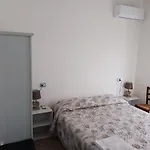 Le Porte Del Sole بيت ضيافة غيراسول