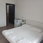 太阳门旅馆 3*