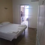Le Porte Del Sole بيت ضيافة 3*